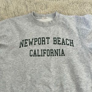 Brandy Melville Newport Beach crew neck
